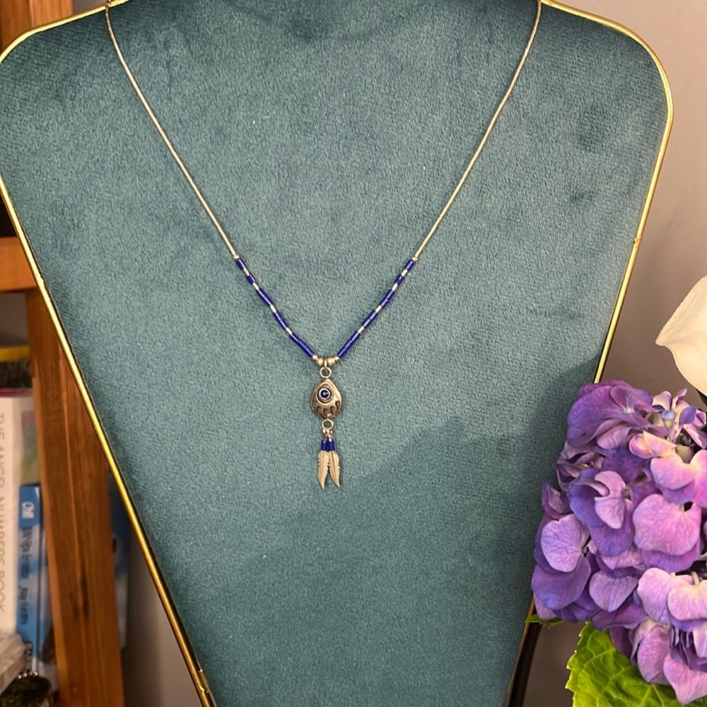 Native Style Bear Claw Necklace - image 1